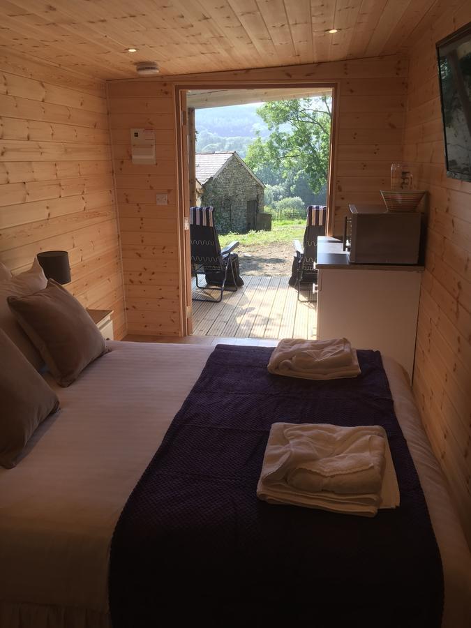 Romantic Getaway Luxury Wooden Cabin With Private Hot Tub And Bbq Aberystwyth Exterior foto